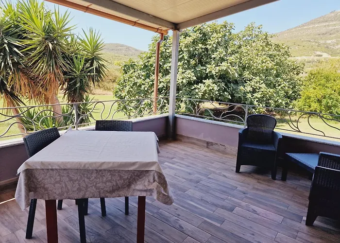 Gospodarstwo agroturystyczne Beb Baida Santos *